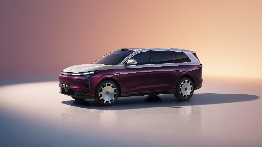 Dongfeng e pi M8: Huawei-Powered Six-Seat SUV Starts at 199,800 yuan
